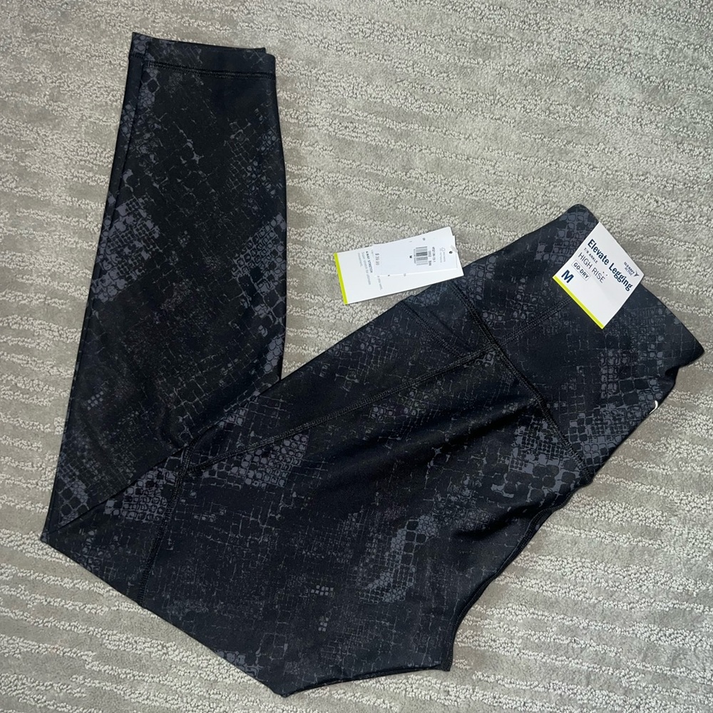 Old Navy Elevate High Rise Leggings